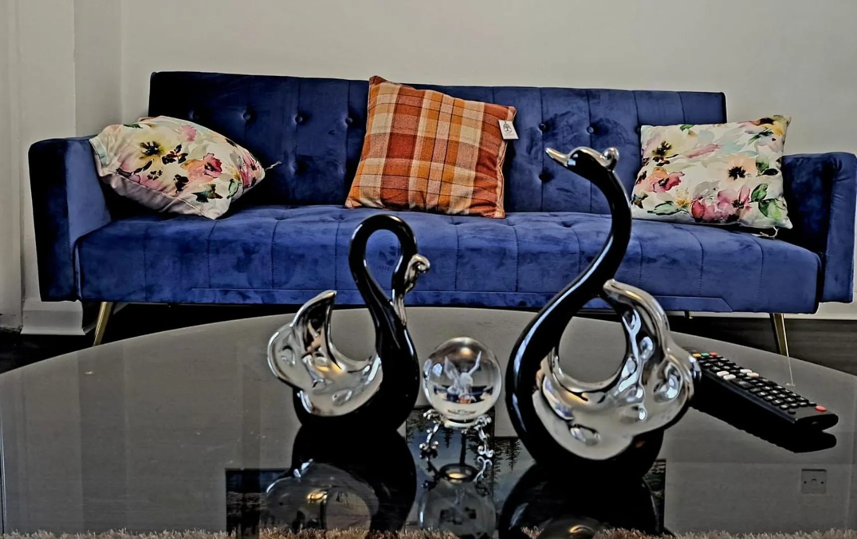 Cozy 2Br Home Leeds Free Parking & Wifi Pets Welcome شقة